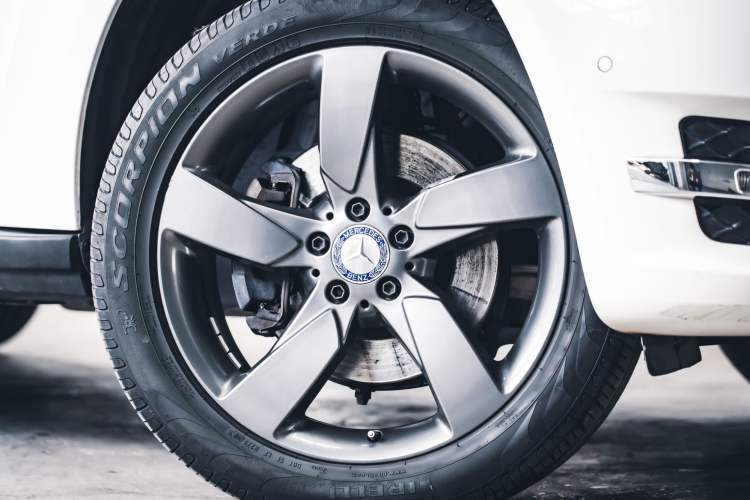 Used Mercedes-Benz GLK-Class 2013 GLK 300 4MATIC Dynamic Sunroof Model
