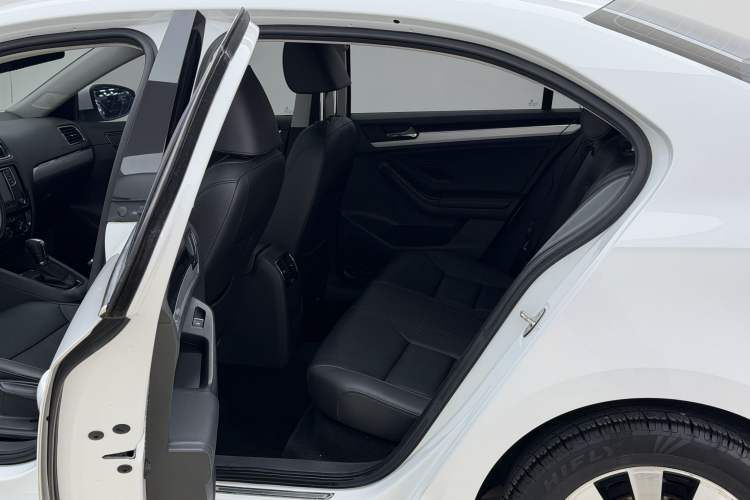 Used Volkswagen Sagitar 2018 1.6L Automatic Comfort Model
