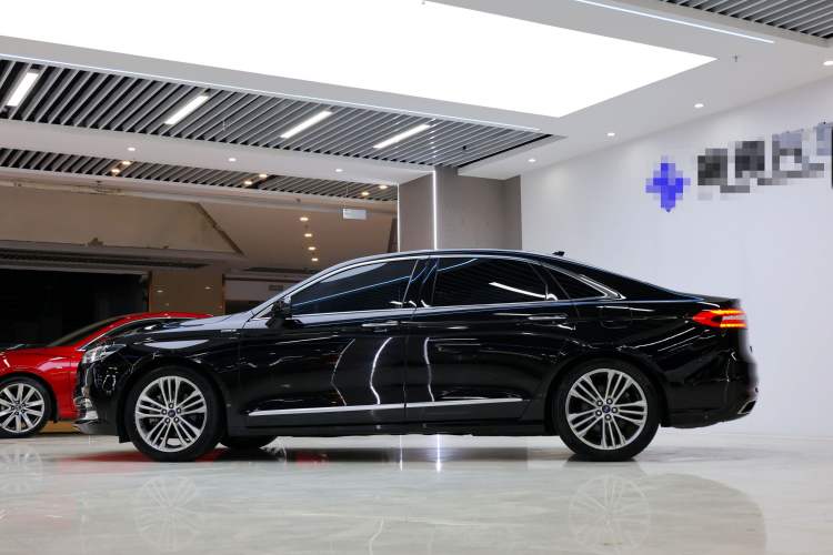 Used Ford Taurus 2019 EcoBoost 245 Vignale Deluxe Edition
