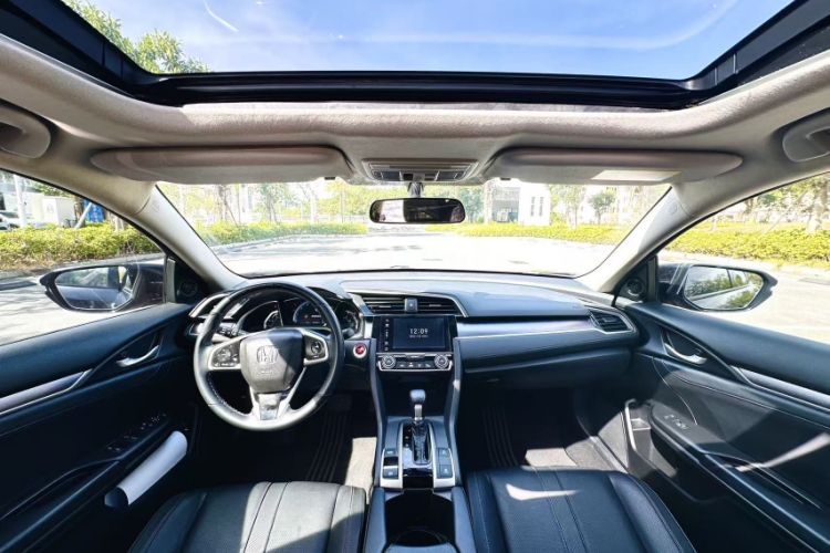 Used Honda Civic 2016 220TURBO CVT Prestige Edition
