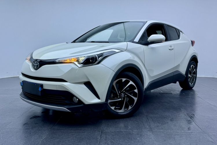 Used Toyota IZOA 2018 2.0L Yichi Edition China V Standard