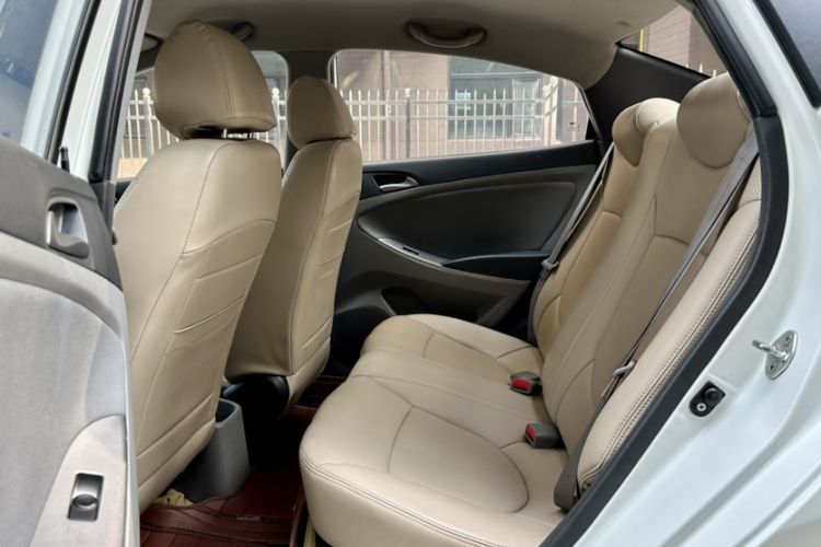 Used Hyundai Verna 2014 1.4L Manual Smart GLS Trim
