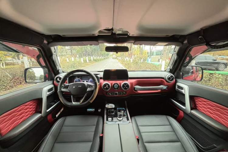 Used  BJ40 2024 2.0D Blade Hero Glory Edition
