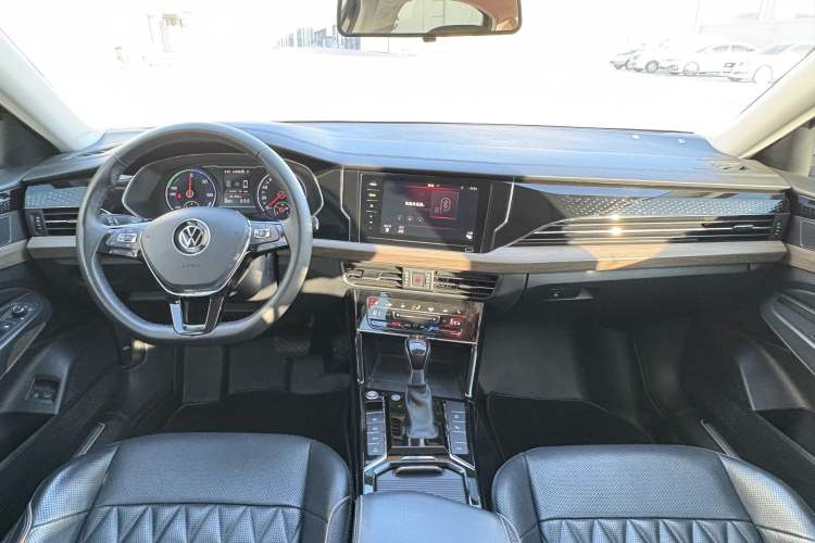 Used Volkswagen Passat New Energy 2020 430 PHEV Hybrid Luxury Edition China VI Standard