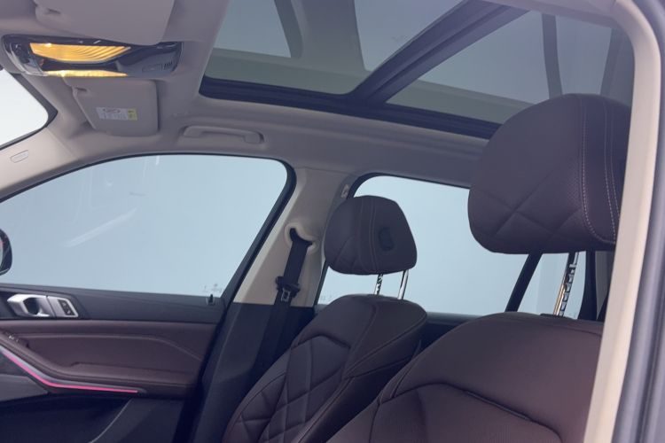 Used BMW X5 2023 xDrive 30Li Luxury M Sport Night Edition Package
