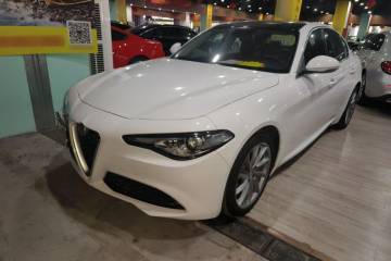Used Alfa Romeo Giulia 2017 2.0T 200HP Luxury Edition