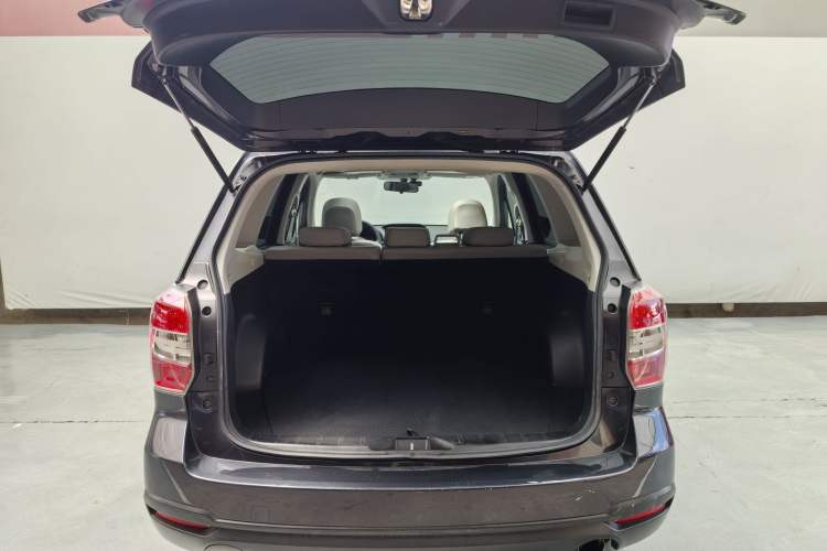 Used Subaru Forester 2013 2.5i Automatic Luxury Edition
