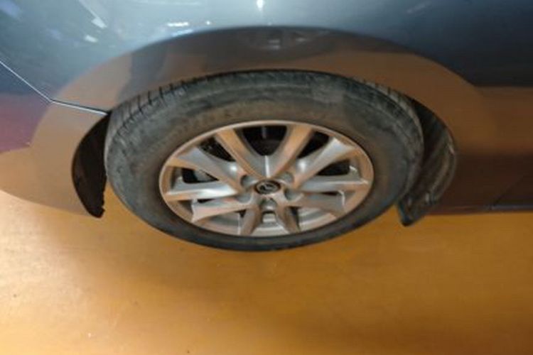 Used Mazda Mazda 3 Axela 2017 Sedan 1.5L Automatic Comfort Model China VI Standard
