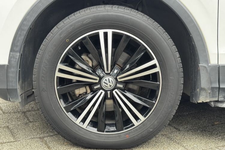 Used Volkswagen Tiguan L 2019 Updated Version 330TSI Automatic Two-Wheel Drive Panoramic Comfort Edition China VI Standard