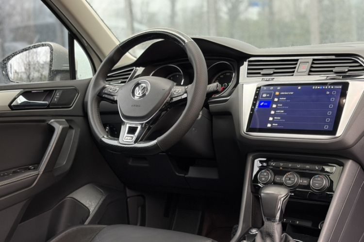 Used Volkswagen Tiguan L 2017 330TSI Automatic Two-Wheel Drive Luxury Edition