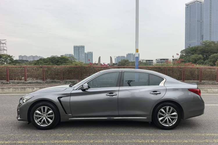 Used Infiniti Q50L 2015 2.0T Enjoyment Edition
