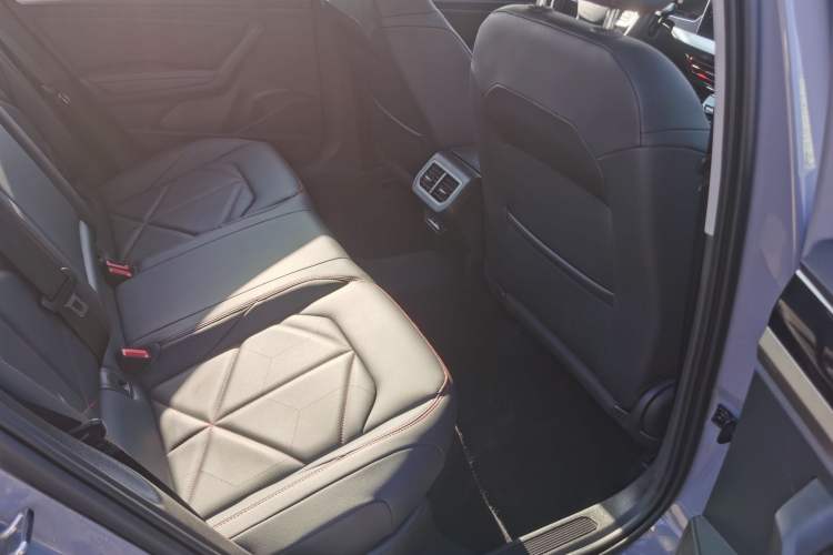 Used Volkswagen Lavida 2023 300TSI DSG Starry Sky Elite Edition