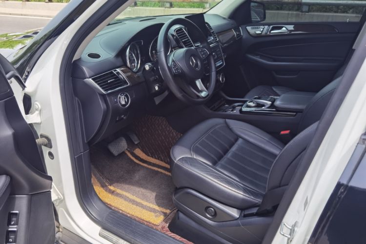 Used Mercedes-Benz GLS 2017 GLS 400 4MATIC Dynamic Model
