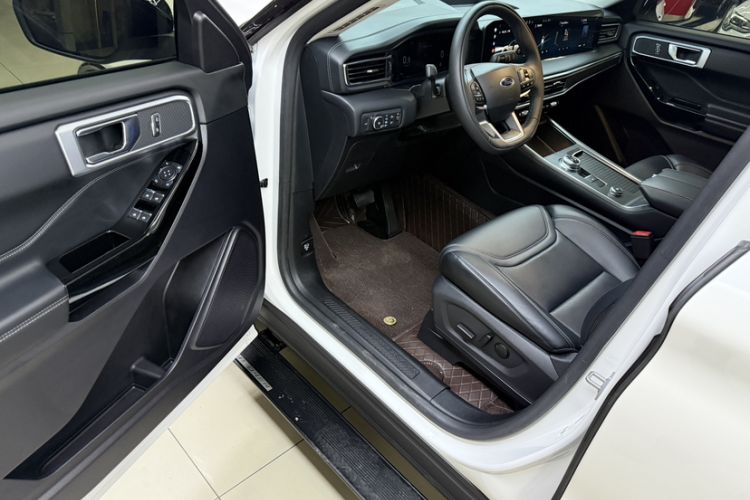 Used Ford Explorer 2024 2.3T EcoBoost All-Wheel Drive Stylish Plus Version 7 Seats