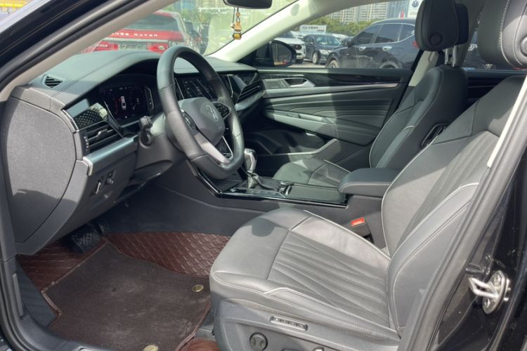 Used Volkswagen Passat 2022 380TSI Flagship Edition
