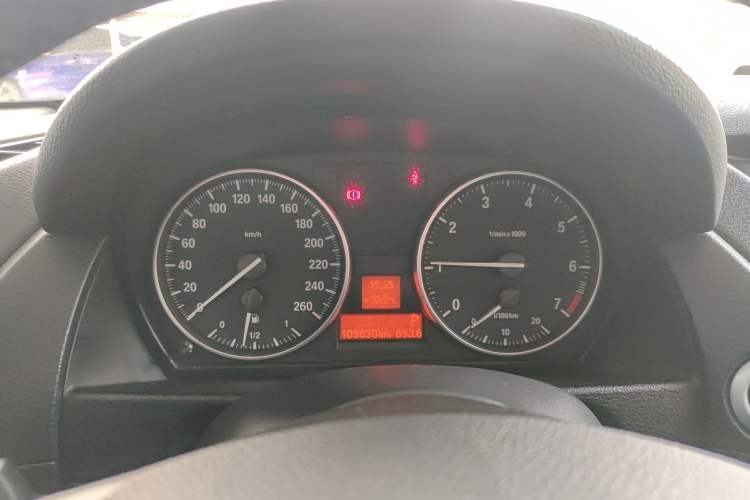 Used BMW X1 2014 sDrive18i Leading Model