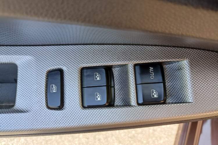 Used Wuling Hongguang 2021 1.5L S Comfort Edition LAR
