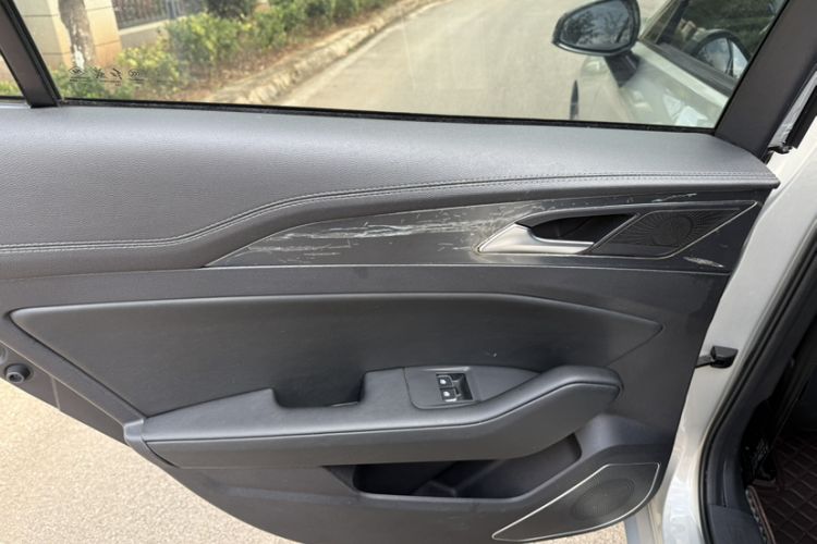 Used Hongqi H5 2022 Classic Model Facelift 1.5T DCT Qiyun Edition
