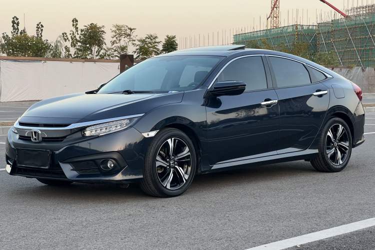 Used Honda Civic 2016 220TURBO CVT Prestige Edition
