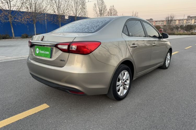 Used Roewe 360 2015 1.5L manual luxury edition
