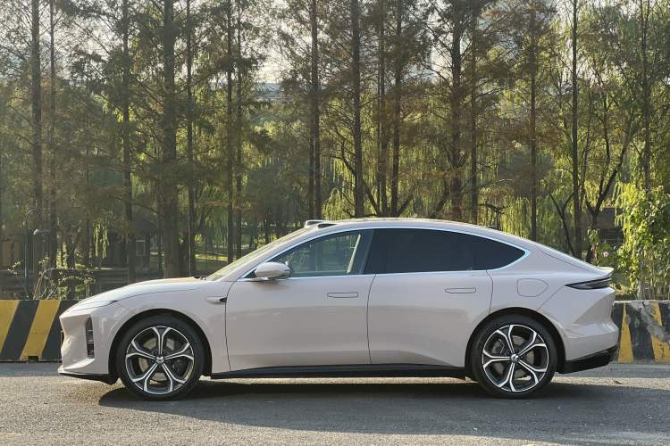 Used Nio ET5 2025 75 kWh
