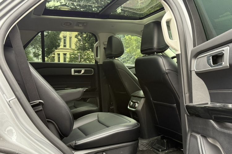 Used Ford Explorer 2024 2.3T EcoBoost Rear-Drive Trend Edition 6-Seater