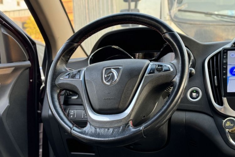 Used Baojun 560 2016 1.8L Manual Luxury Edition
