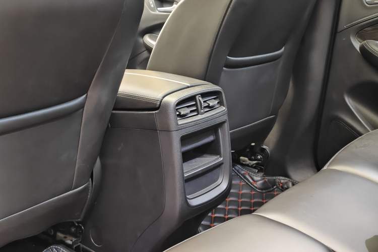 Used Buick Envision 2018 20T Two-Wheel-Drive Leading Model
