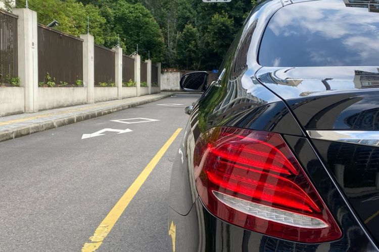 Used Mercedes-Benz E-Class 2016 E 200 L
