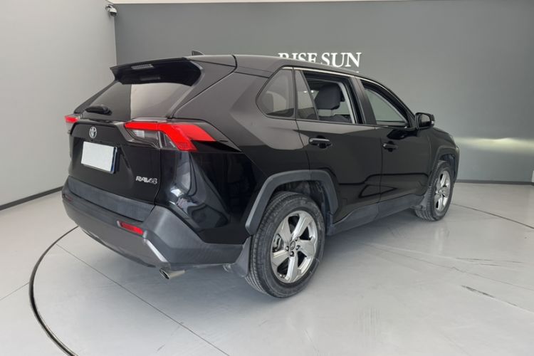 Used Toyota RAV4 2020 2.0L CVT Two-Wheel Drive Fashion Edition