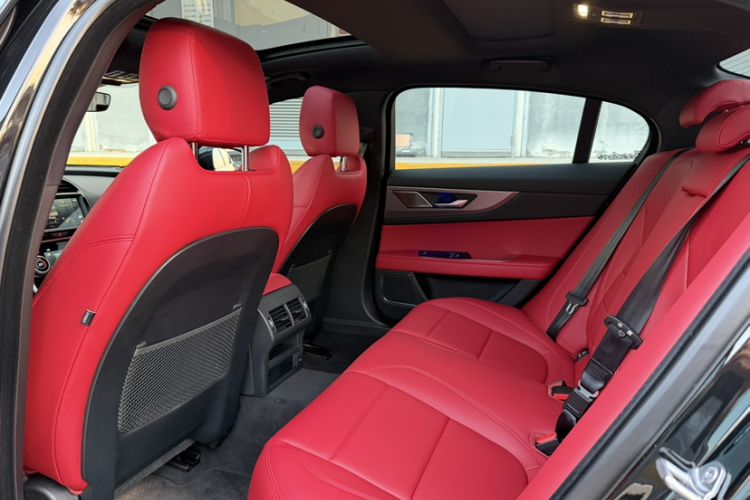 Used Jaguar XEL 2024 2.0T 250 PS R-DYNAMIC S Advanced Sport Edition
