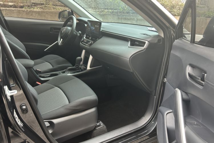 Used Toyota FRONTLANDER 2024 2.0L CVT Leading Edition
