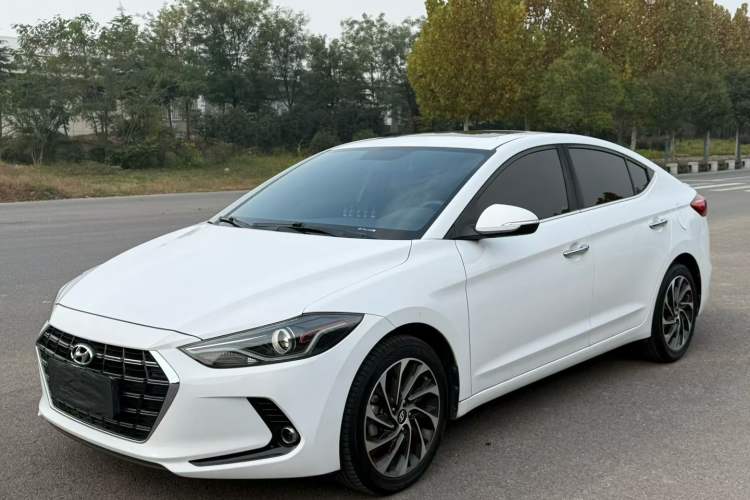 Used Hyundai Elantra 2019 1.4T Dual-Clutch Xuan Dong · Dynamic Model
