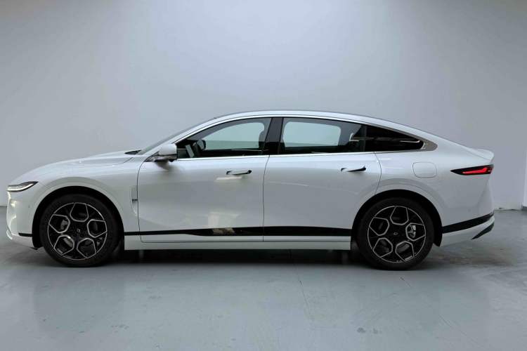 Used  A07 2025 Range-Extended "True Fragrant" Edition 230 Flagship Model