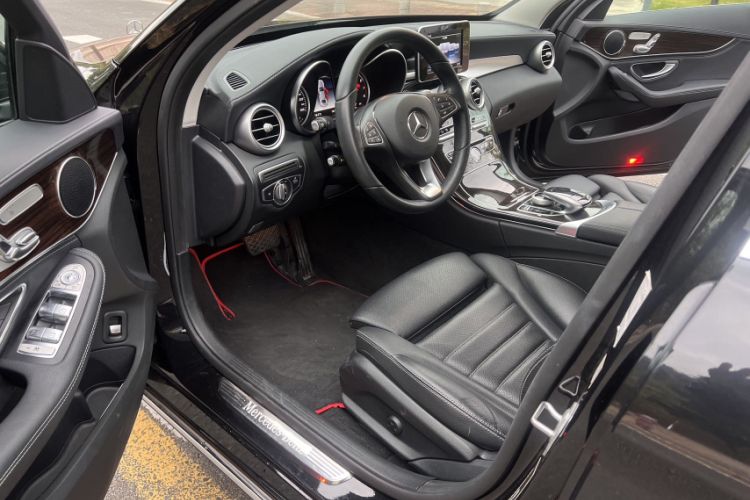 Used Mercedes-Benz C-Class 2017 Facelift C 200 L
