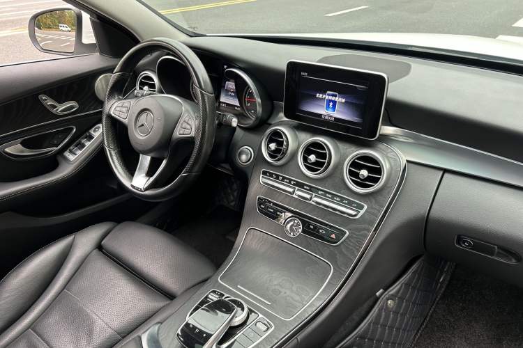 Used Mercedes-Benz C-Class 2015 C 200 station wagon
