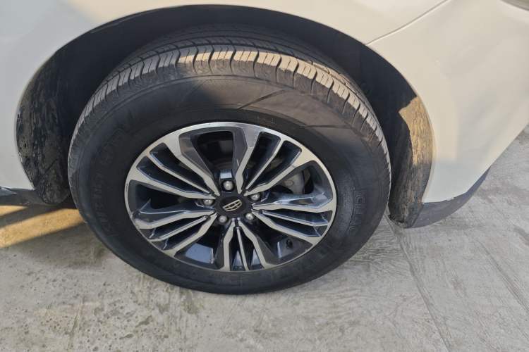 Used Geely Auto Vision X6 2016 1.8L Manual Luxury Edition