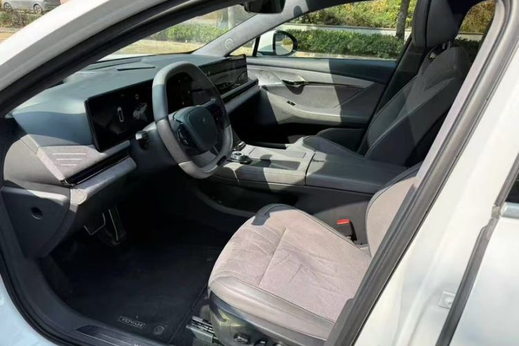 Used VOYAH PASSION 2023 Four-Wheel Drive Flagship Edition