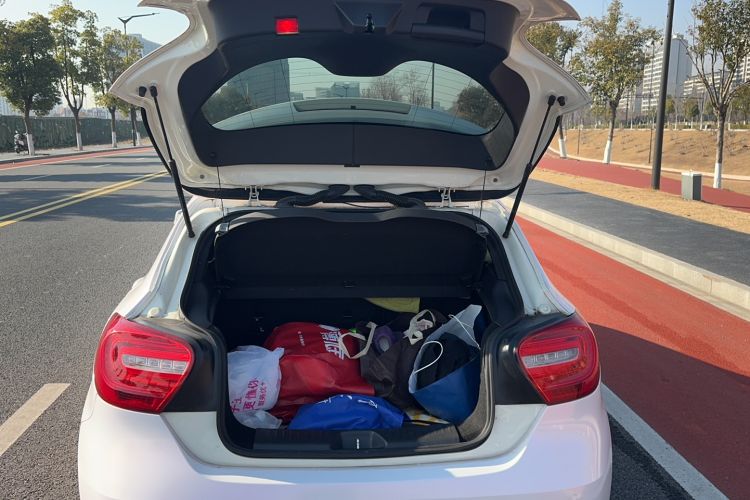 Used Mercedes-Benz A-Class 2015 A 200 Fashion Model