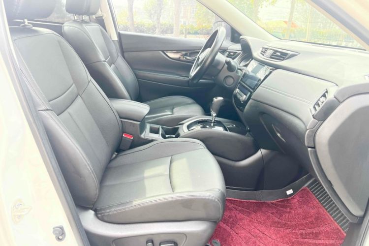 Used Nissan X-Trail 2022 Revised Version 2.0L Two-Wheel Drive Smart Connect Premium Edition
