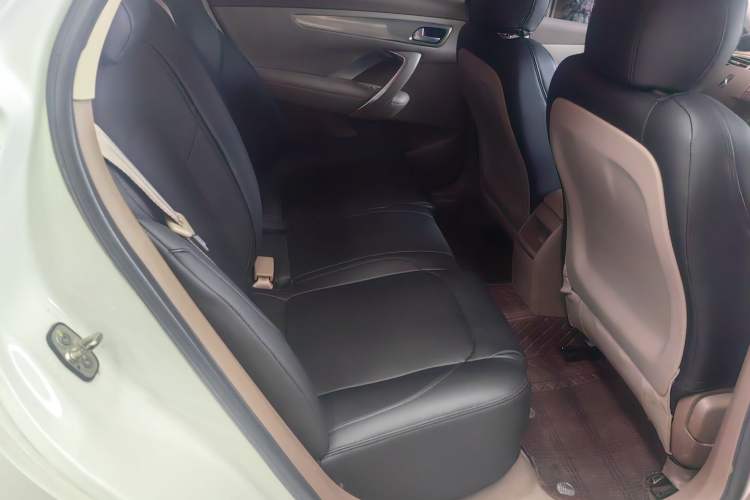 Used  5LS 2014 1.8L automatic Comfort version VTi140
