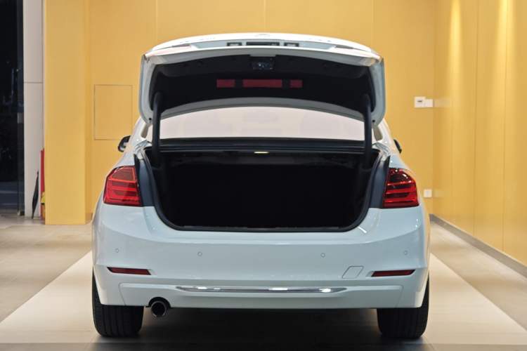 Used BMW 3 Series 2015 320Li Luxury Design Package Premium Edition