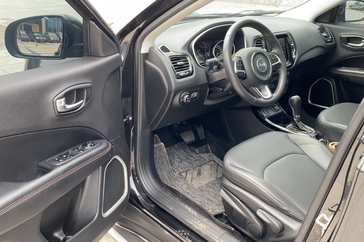 Used  Compass 2019 220T Automatic Family Edition