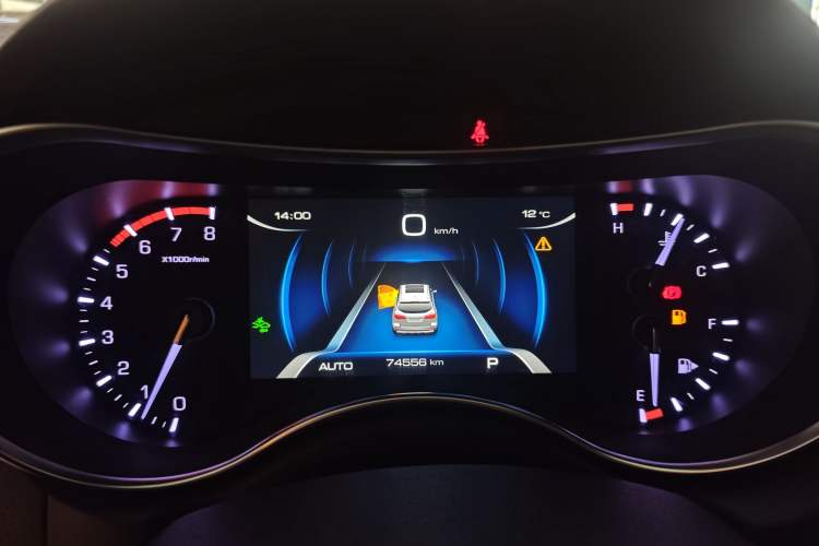 Used Haval H8 2017 2.0T Gasoline 4x4 Smart Enjoyment Version
