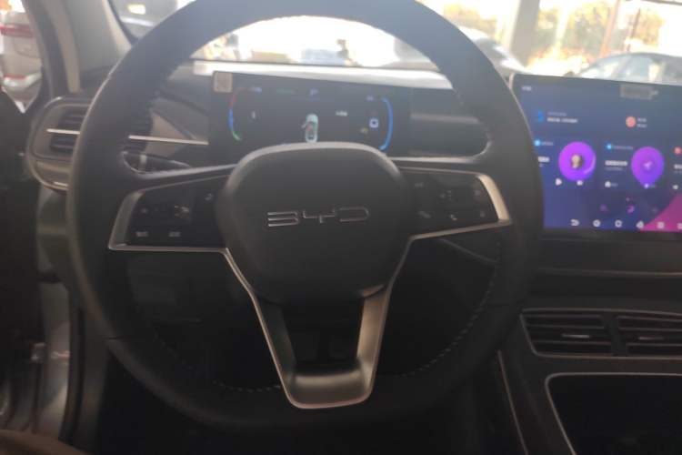 Used BYD Destroyer 05 2024 Honor Edition DM-i 120KM Luxury Model
