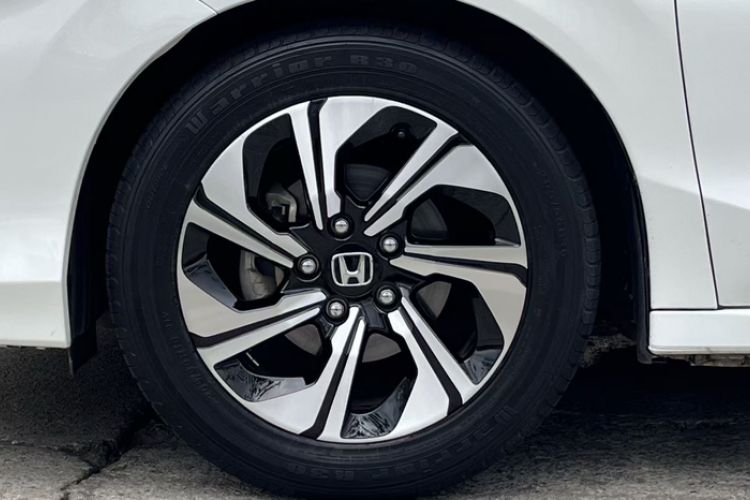 Used Honda Crider 2016 1.8L CVT Leading Edition