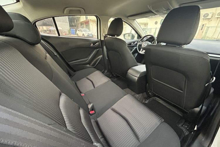 Used Mazda Mazda 3 Axela 2016 Sedan 1.5L Automatic Comfort Model