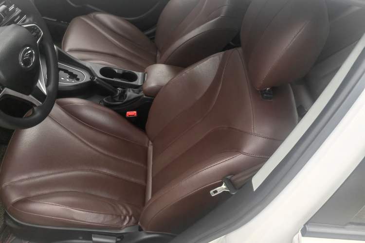 Used Soueast A5 Wing Dance 2019 1.5L CVT Wing豪 Edition China VI Standard
