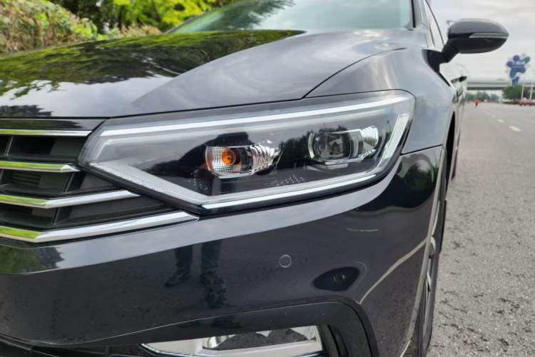 Used Volkswagen Magotan 2020 330TSI DSG Leading Model
