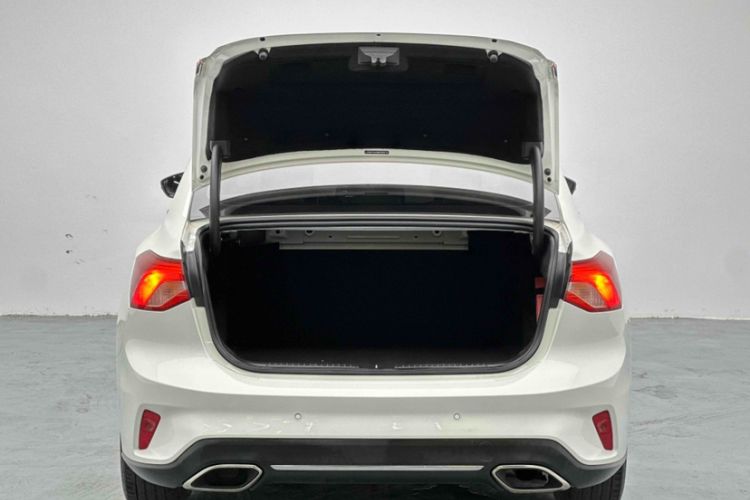 Used Ford Focus 2021 Sedan EcoBoost 180 Automatic Trendy Model